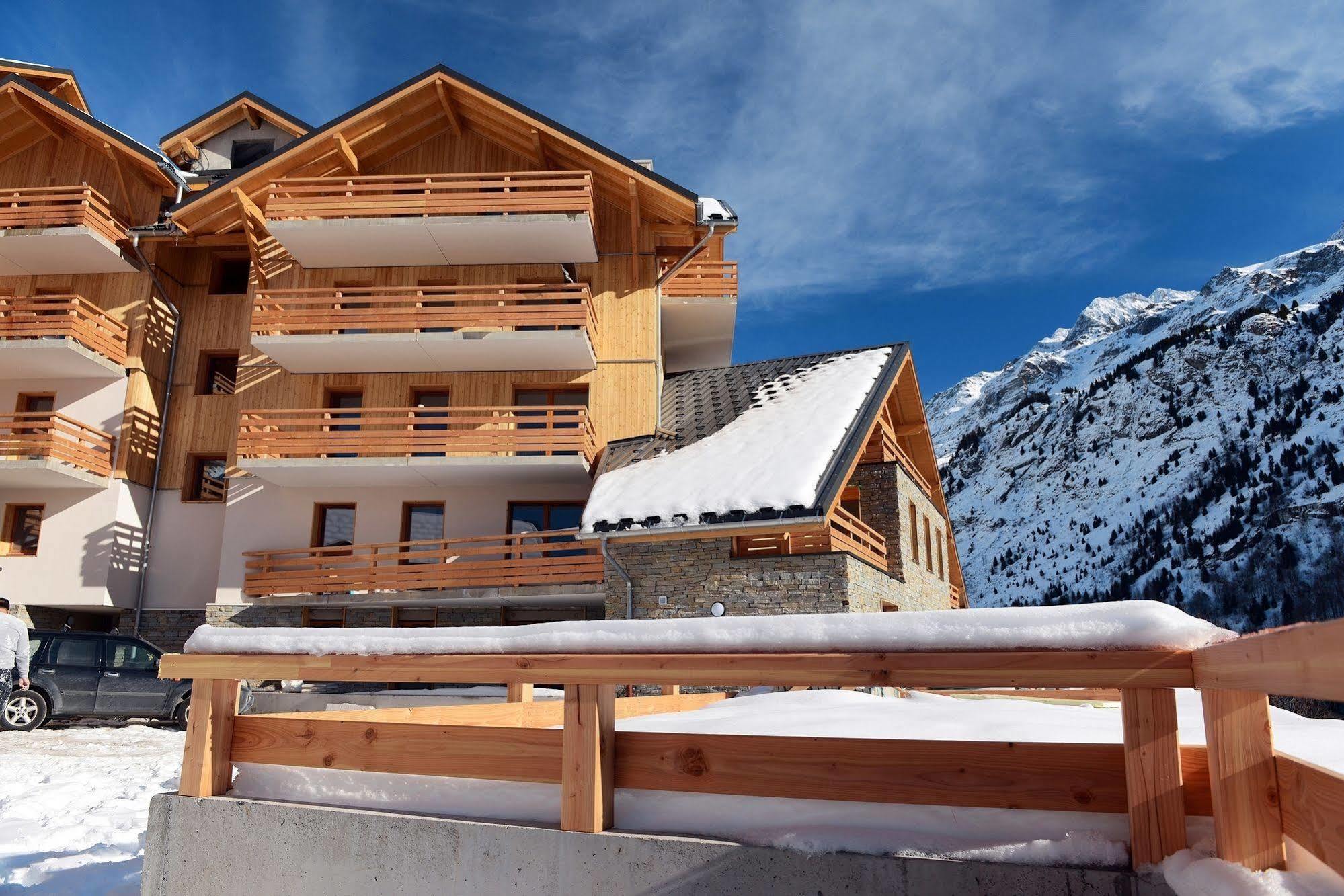 Résidence Odalys Le Crystal Blanc Vaujany Exterior foto